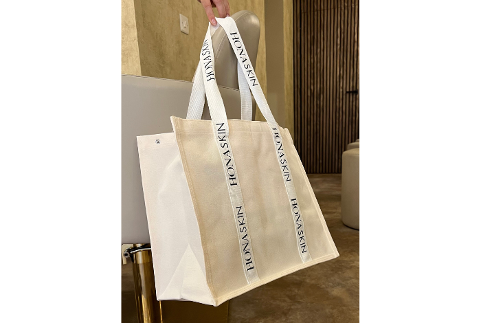 HONA SKIN Tote Bag