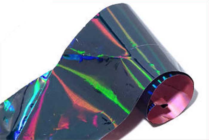 8 - Svart holografisk