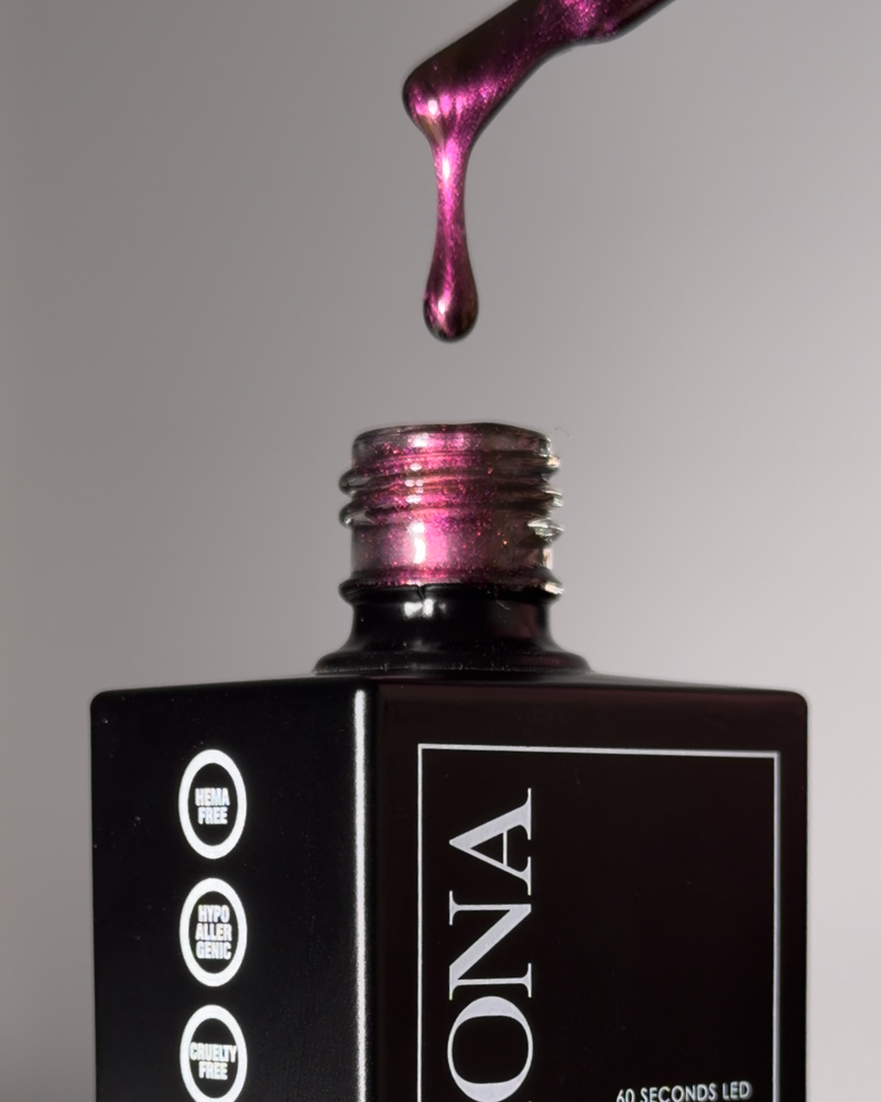 Cat_Eye_Gel_Polish_-_Nova