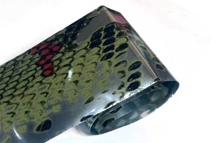 106 - Realistisk Silver Snake Skin 
